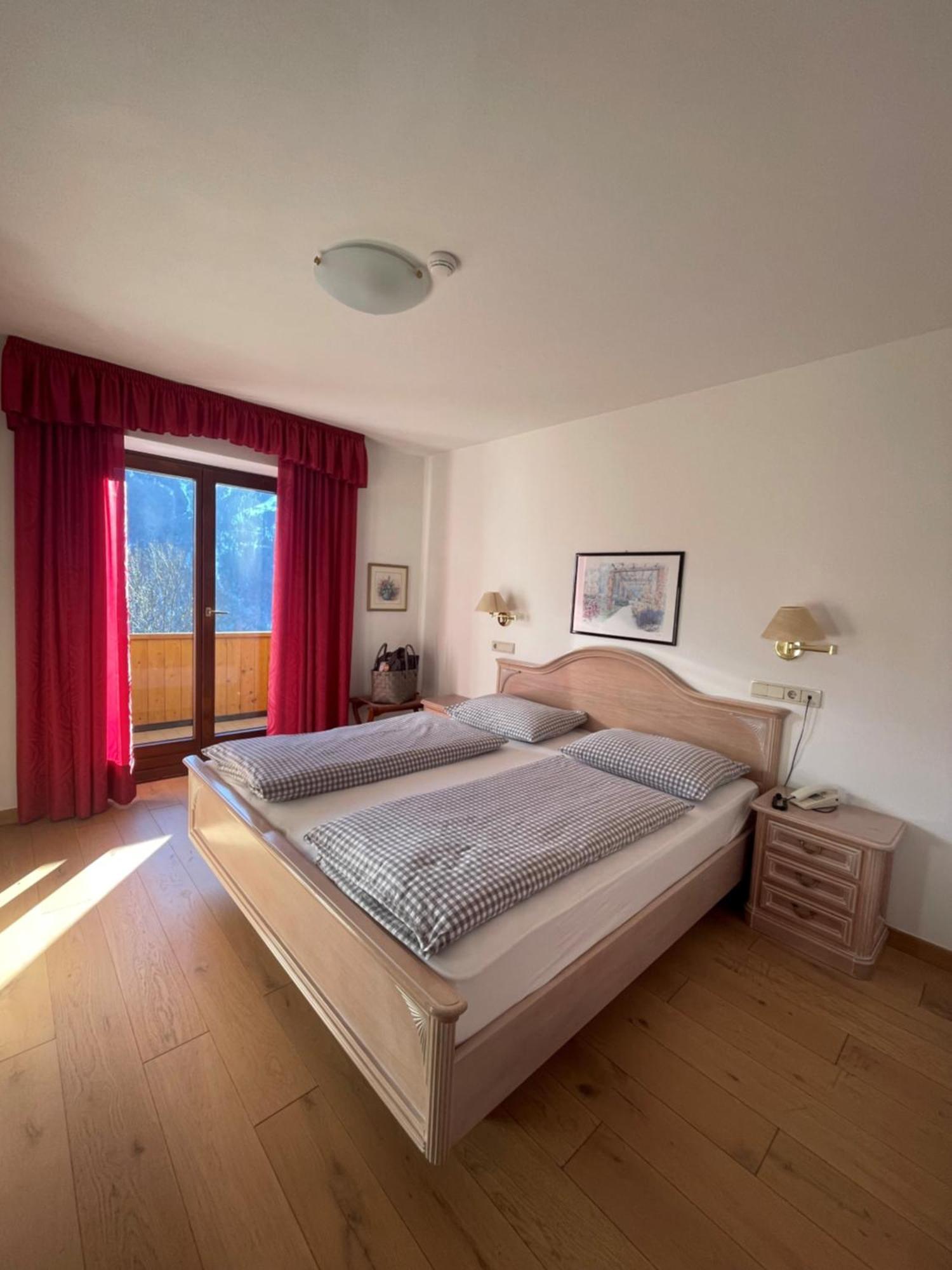 Hotel Schopfenhof San Candido Zewnętrze zdjęcie